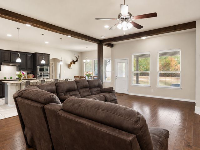 1231 Christie Lane, Terrell, TX 75161