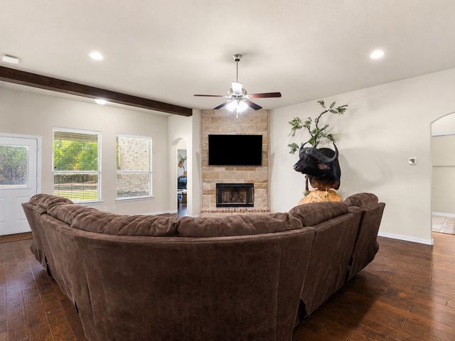 1231 Christie Lane, Terrell, TX 75161