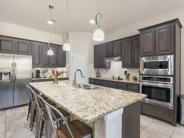 1231 Christie Lane, Terrell, TX 75161