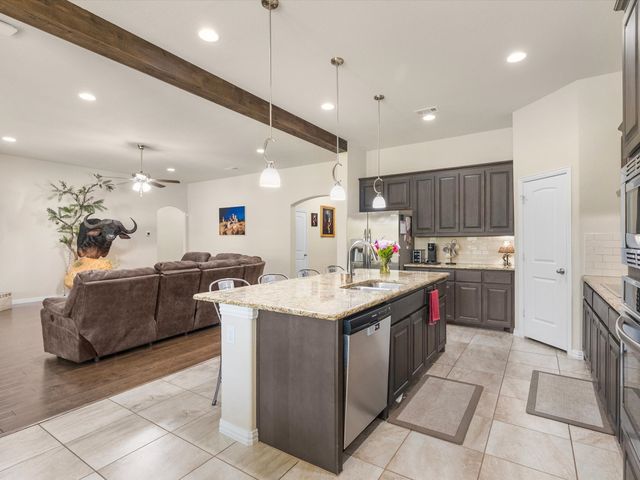 1231 Christie Lane, Terrell, TX 75161