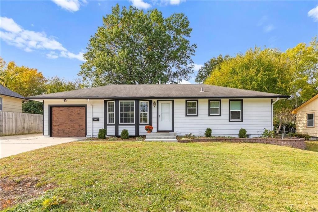 13508 Belmeade Avenue, Grandview, MO 64030