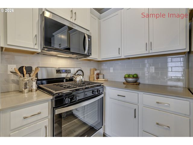 2110 Myrtle Ln Lot 87, Forest Grove, OR 97116