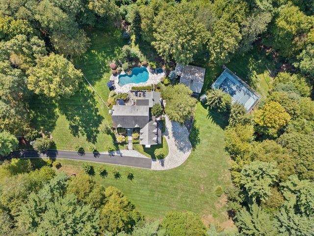 245 Benedict Hill Road, New Canaan, CT 06840