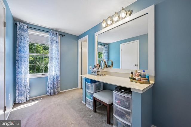 304 STONEY BROOK LN, Marlton, NJ 08053