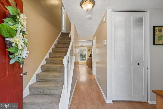 304 STONEY BROOK LN, Marlton, NJ 08053