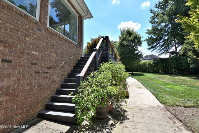 116 Ashcroft Court, Rocky Mount, NC 27804