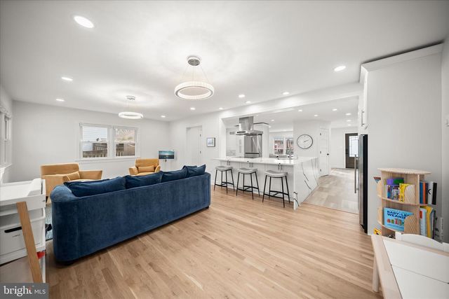 515 WOODLAND CT NW, Vienna, VA 22180