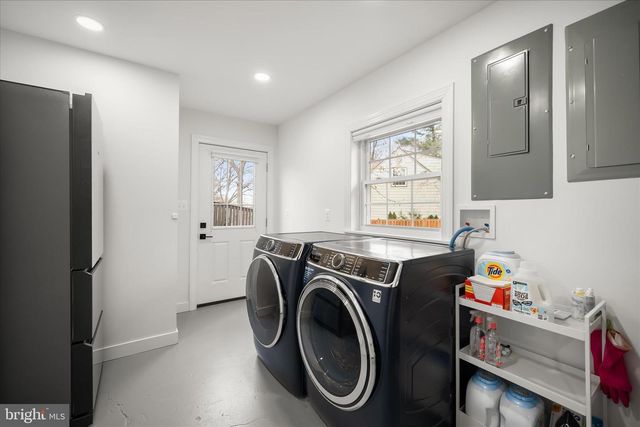 515 WOODLAND CT NW, Vienna, VA 22180