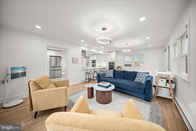 515 WOODLAND CT NW, Vienna, VA 22180