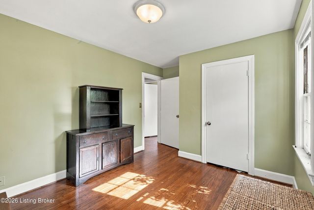 3023 Wellbrooke Rd, Louisville, KY 40205