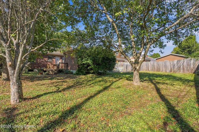3023 Wellbrooke Rd, Louisville, KY 40205