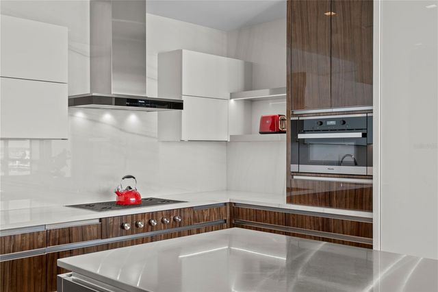 450 KNIGHTS RUN AVENUE 1801, Tampa, FL 33602