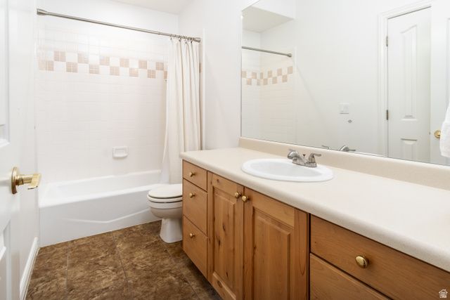 1581 E OLD LAKE LN, Fruit Heights, UT 84037