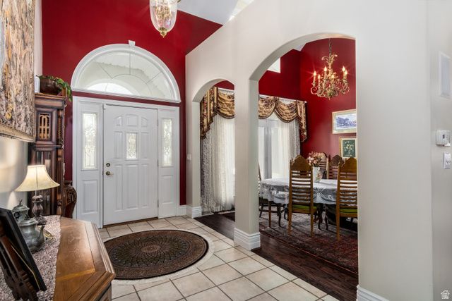 1581 E OLD LAKE LN, Fruit Heights, UT 84037