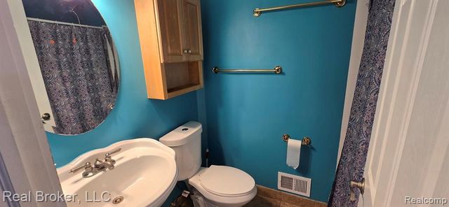 23401 Filmore Street, Taylor, MI 48180