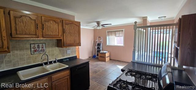 23401 Filmore Street, Taylor, MI 48180