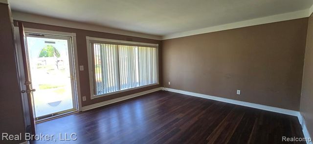 23401 Filmore Street, Taylor, MI 48180