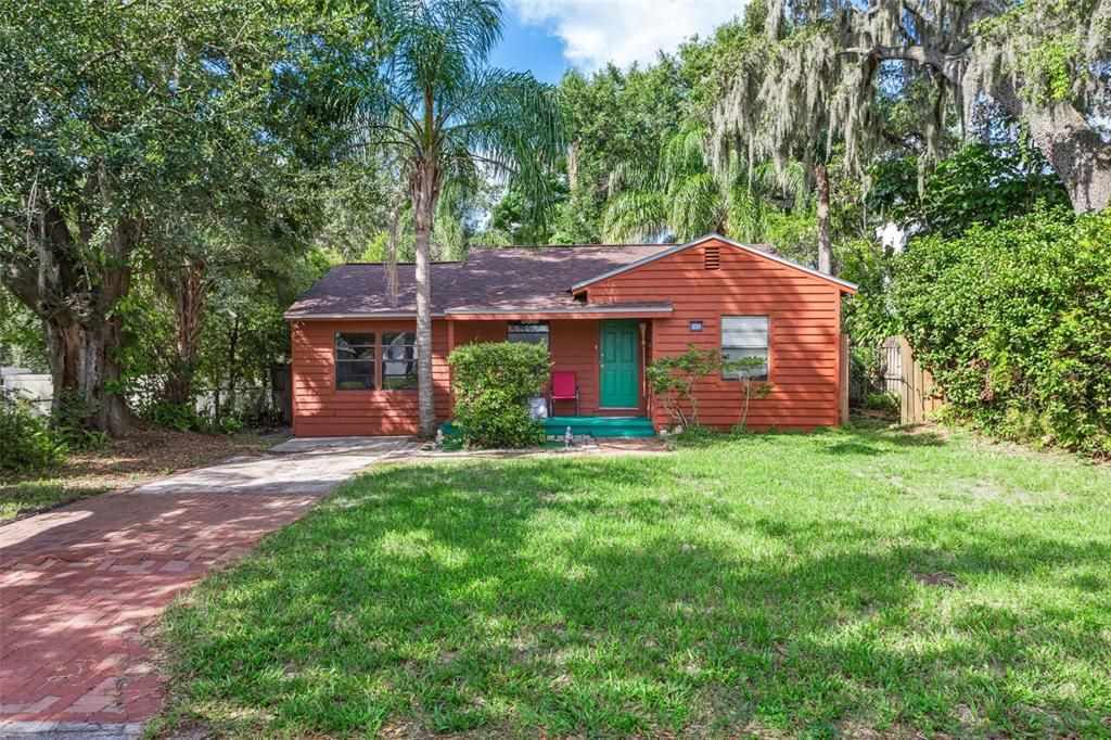 8006 N TEMPLE PLACE, Tampa, FL 33617