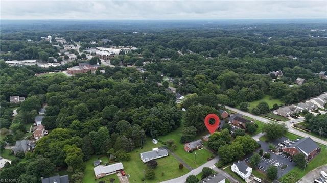 3805 Littlebrook Drive, Clemmons, NC 27012
