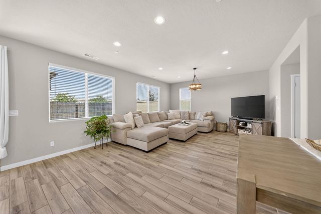 4219 N Reed Avenue, Fresno, CA 93723