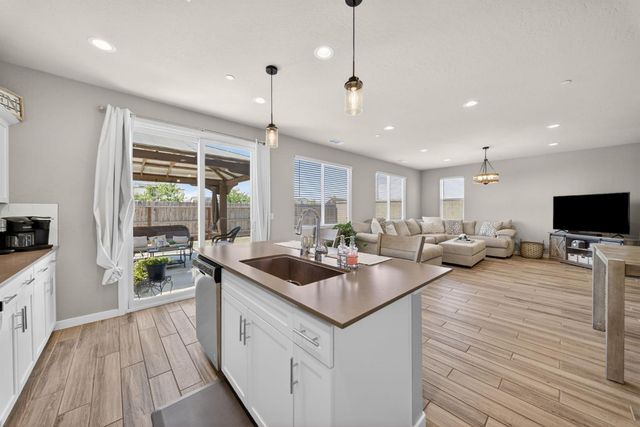 4219 N Reed Avenue, Fresno, CA 93723