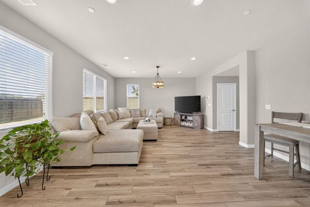 4219 N Reed Avenue, Fresno, CA 93723