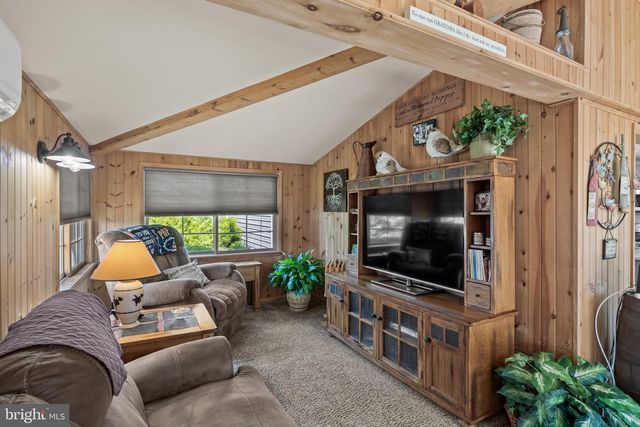 306 FENIMORE LN, Delanco, NJ 08075