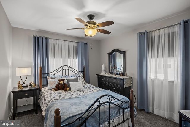 306 FENIMORE LN, Delanco, NJ 08075