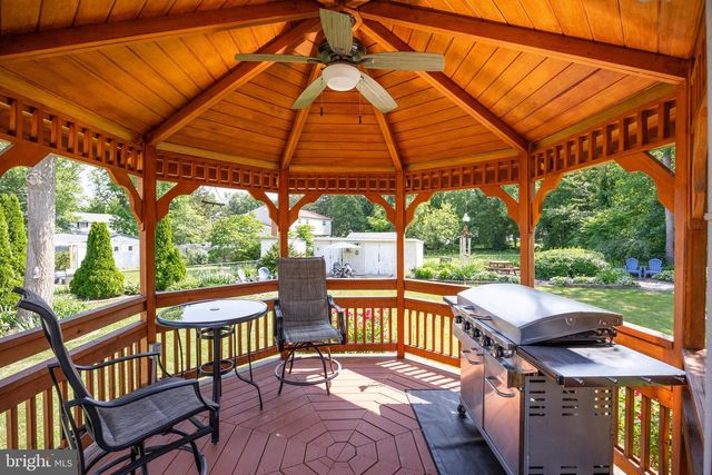 306 FENIMORE LN, Delanco, NJ 08075