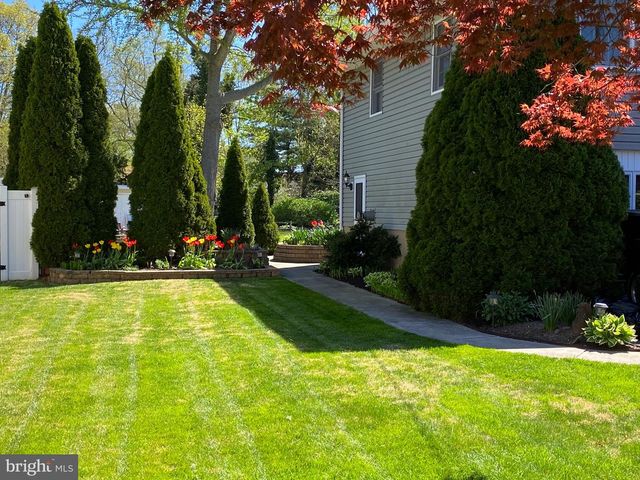 306 FENIMORE LN, Delanco, NJ 08075