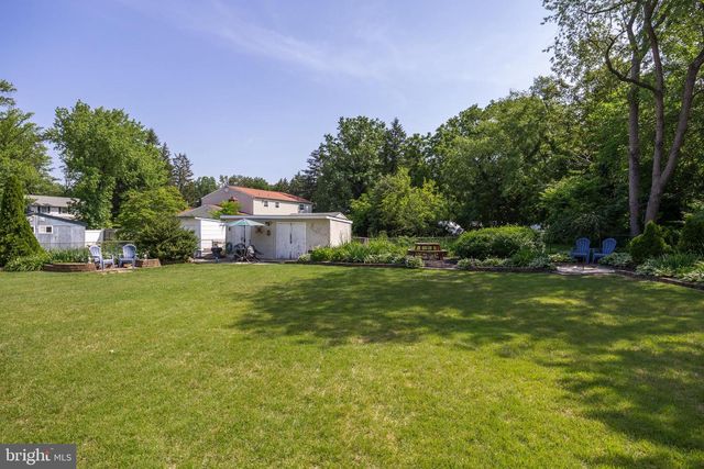 306 FENIMORE LN, Delanco, NJ 08075