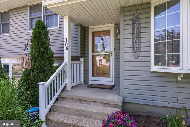 306 FENIMORE LN, Delanco, NJ 08075
