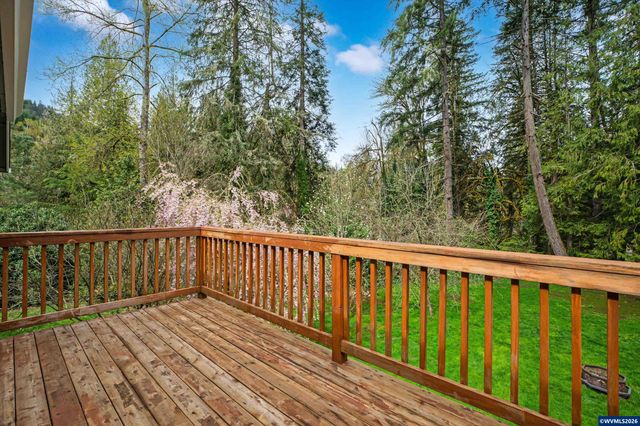 18389 S Winnifred Av, Molalla, OR 97038