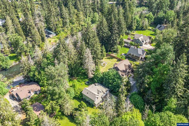 18389 S Winnifred Av, Molalla, OR 97038