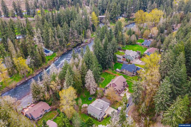 18389 S Winnifred Av, Molalla, OR 97038