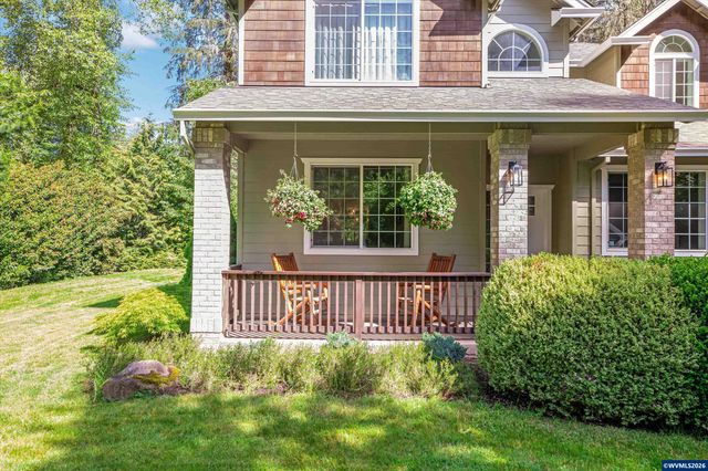 18389 S Winnifred Av, Molalla, OR 97038