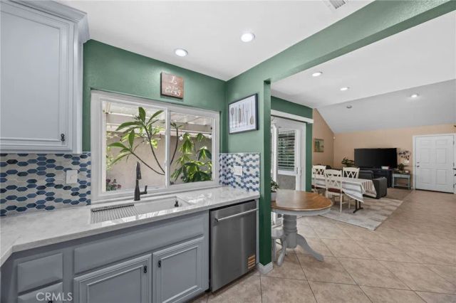 1649 Carmel West, Upland, CA 91784