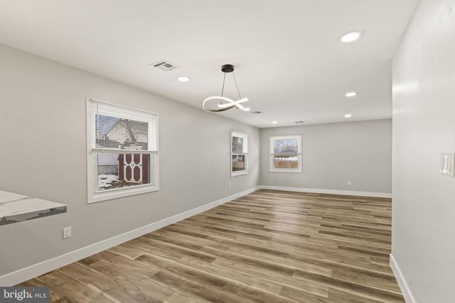 24 PILGRIM LN, Willingboro, NJ 08046