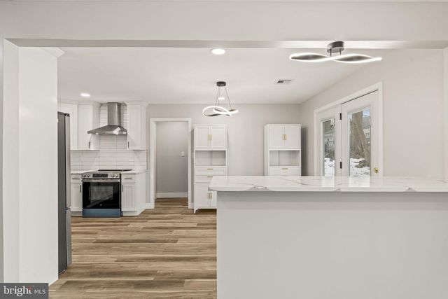 24 PILGRIM LN, Willingboro, NJ 08046