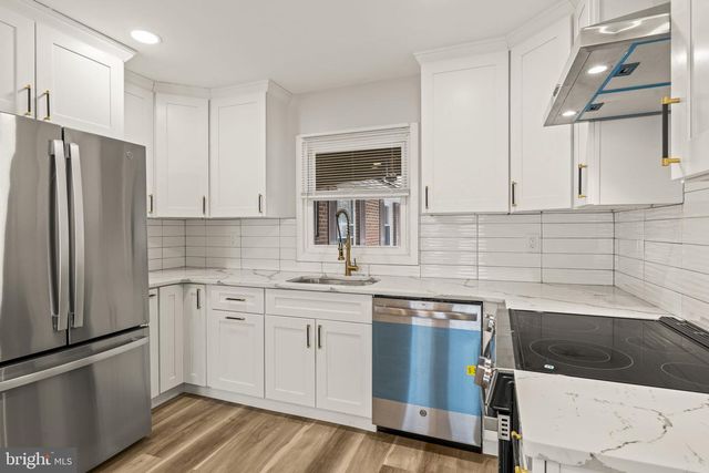 24 PILGRIM LN, Willingboro, NJ 08046