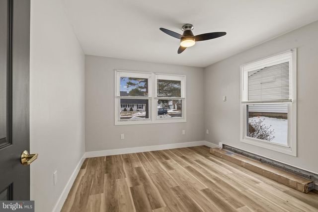 24 PILGRIM LN, Willingboro, NJ 08046