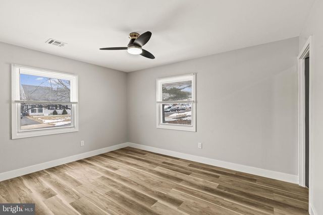 24 PILGRIM LN, Willingboro, NJ 08046