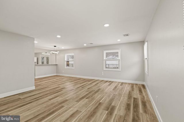 24 PILGRIM LN, Willingboro, NJ 08046