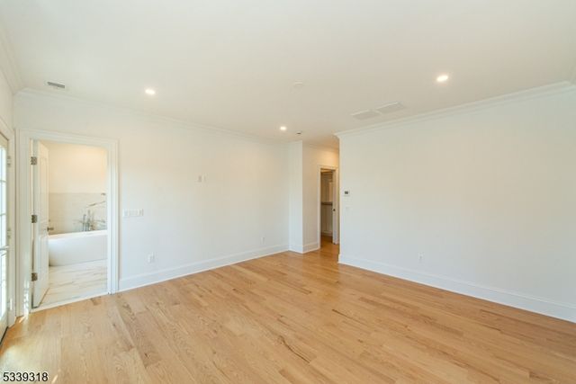 132 Rensselaer Rd, Essex Fells Twp., NJ 07021