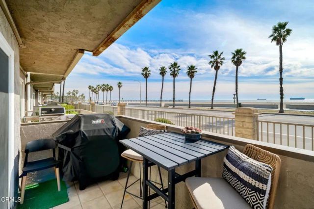 218 E Surfside Drive, Port Hueneme, CA 93041