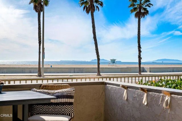 218 E Surfside Drive, Port Hueneme, CA 93041