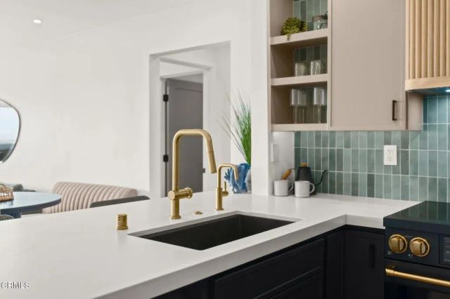 218 E Surfside Drive, Port Hueneme, CA 93041