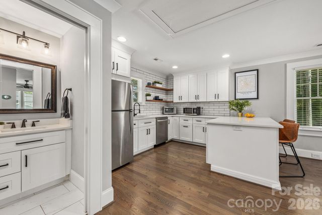 1301 Catawba Avenue, Charlotte, NC 28205