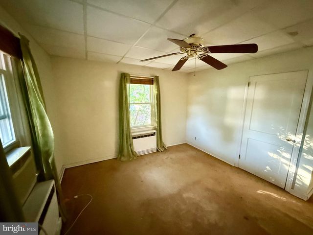 2008 MANOR RIDGE DR, Lancaster, PA 17603