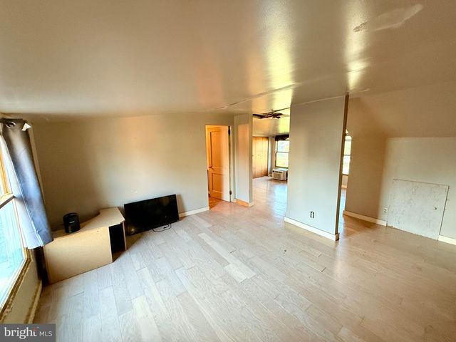 2008 MANOR RIDGE DR, Lancaster, PA 17603